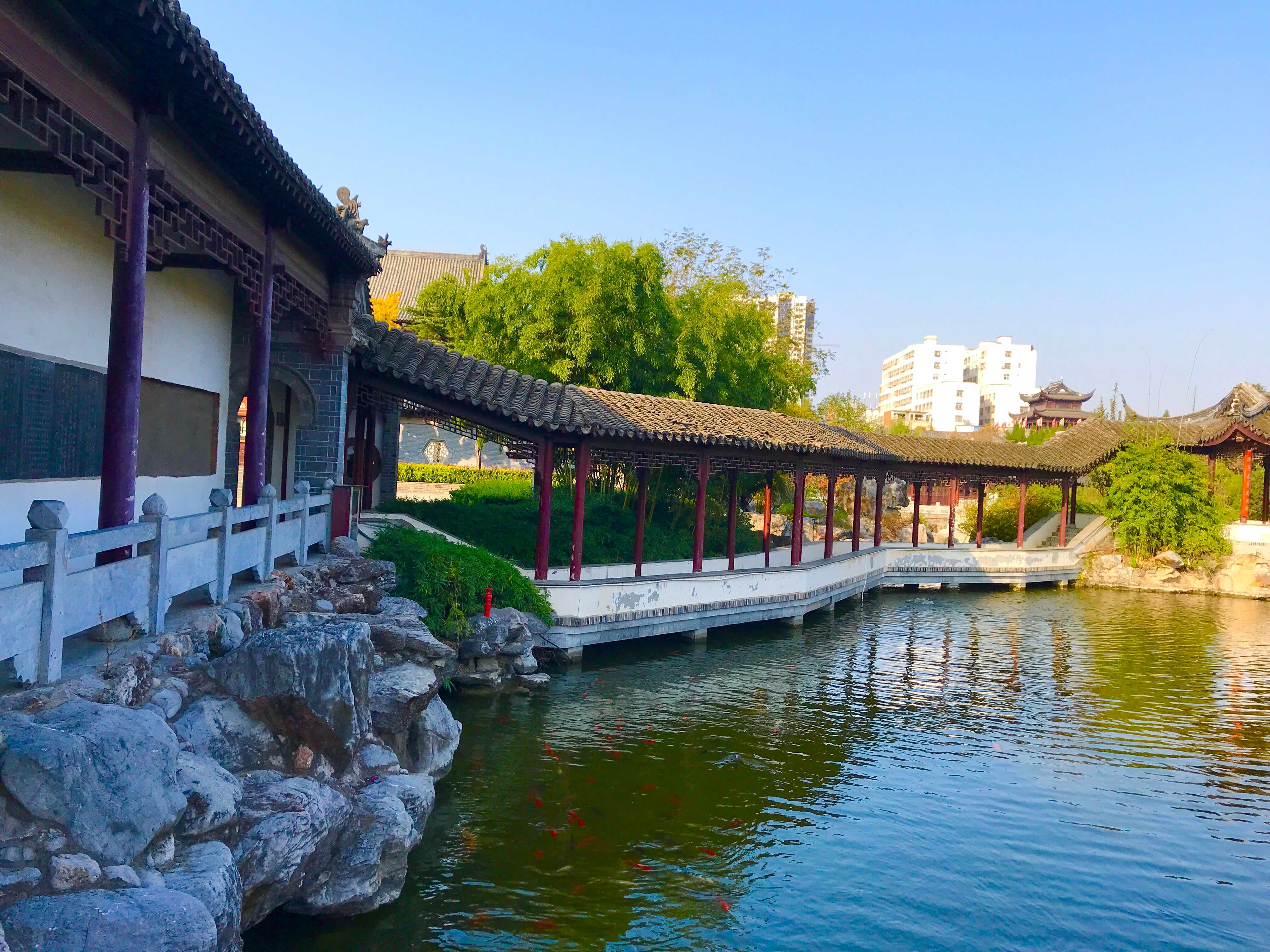 邓州市
