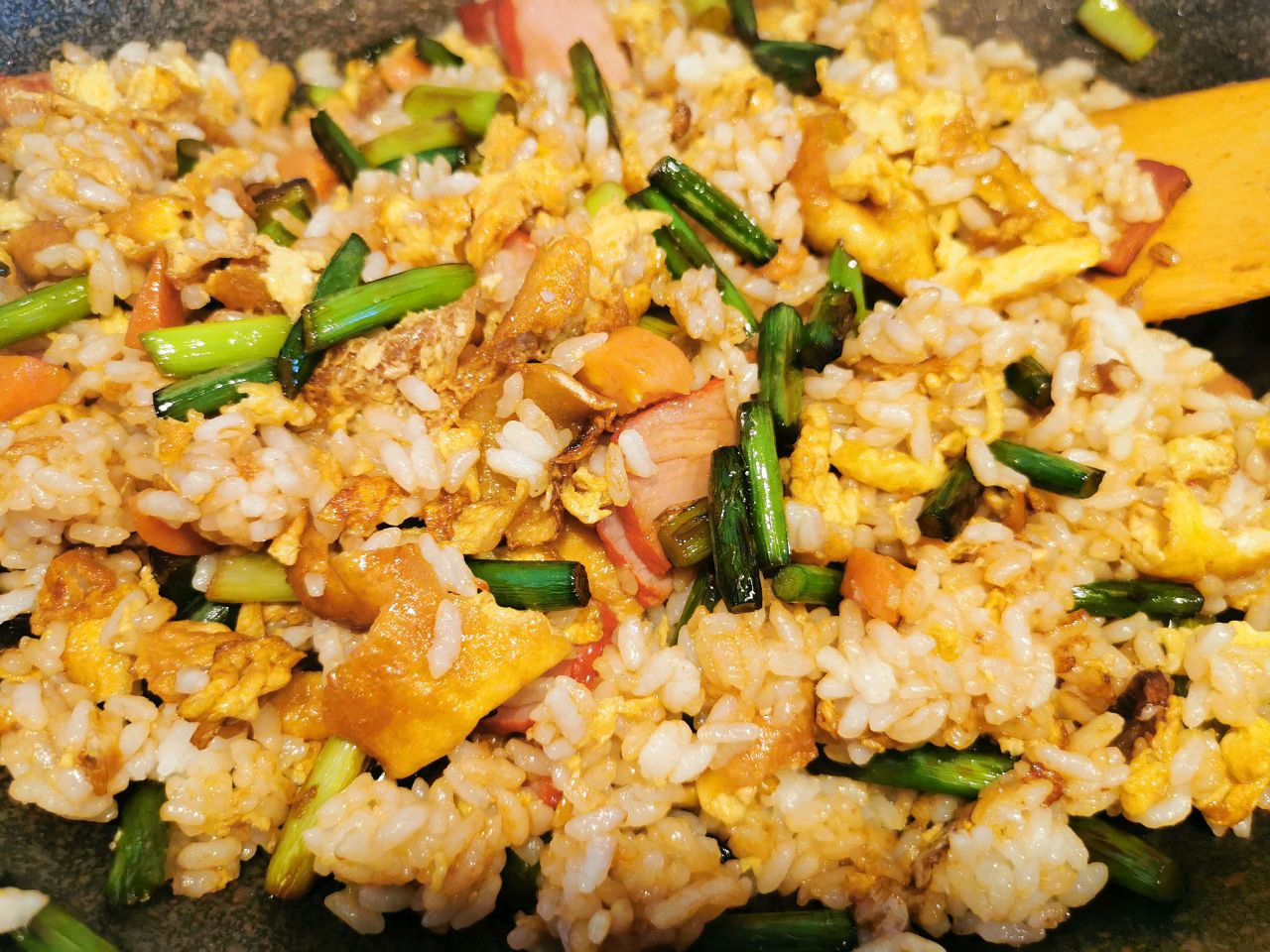 野蒜苗炒饭