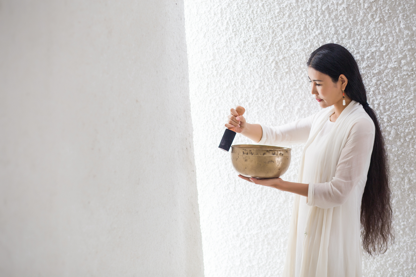 王媛,女,印度 a target="_blank" href="/item/瑜伽">瑜伽 /a>文化