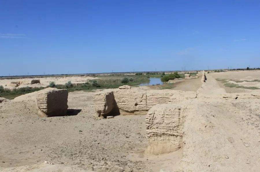  p data-id="gnwu5ckvv1">桥湾古城位于瓜州县城东北85公里处的甘新