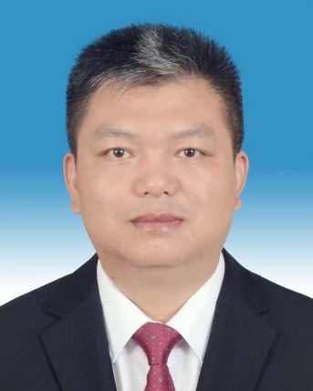  p data-id="gnas64oq68">何枫,男,汉族,1977年2月出生,湖南新邵县陈