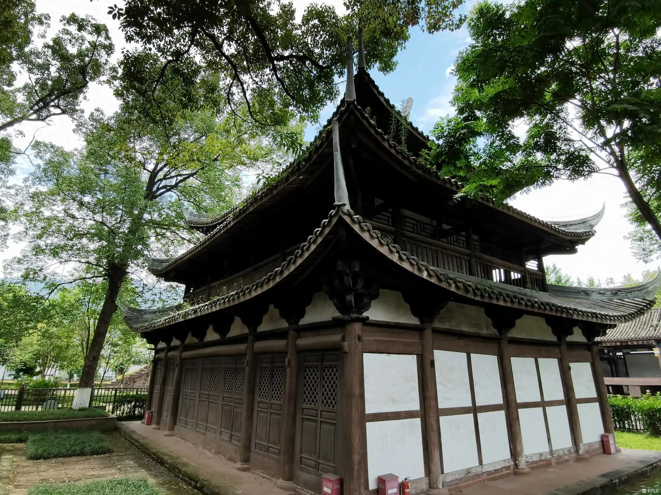  p>平襄楼,位于四川省雅安市 a target="_blank" href="/item/芦山县