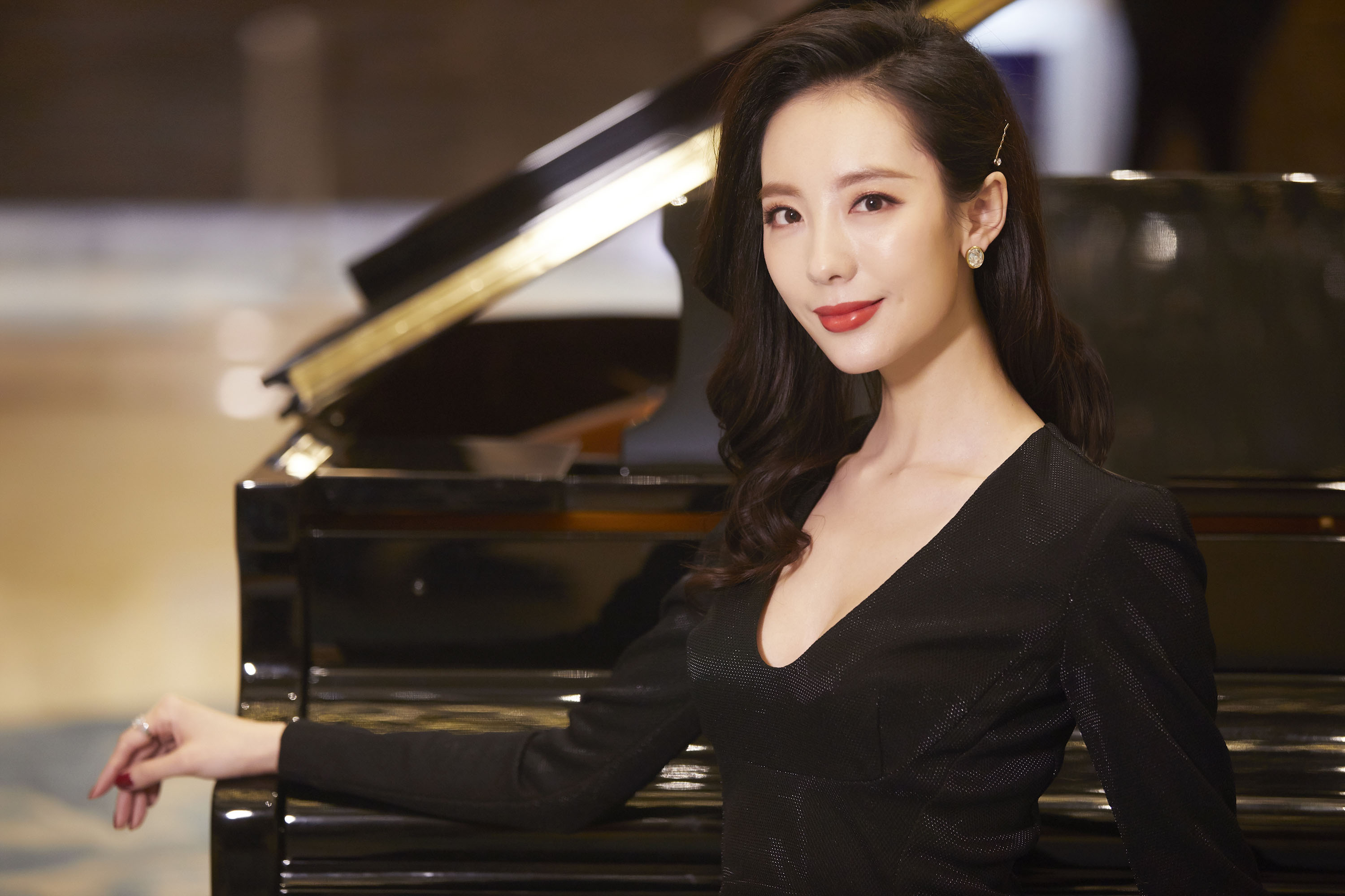  p>陶珞依 i>(原名苗洛依) /i>,3月11日出生于安徽省 a target="