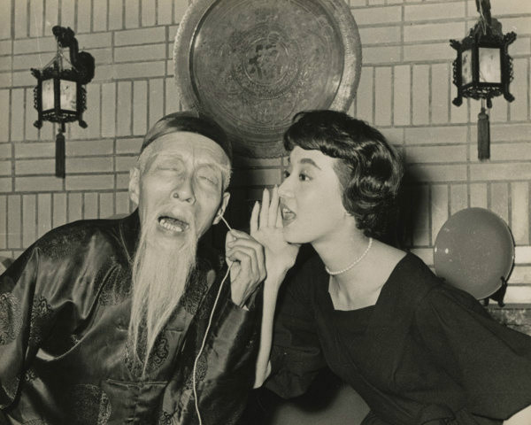 《快乐天使》是 a target="_blank" href="/item/国际电影懋业有限