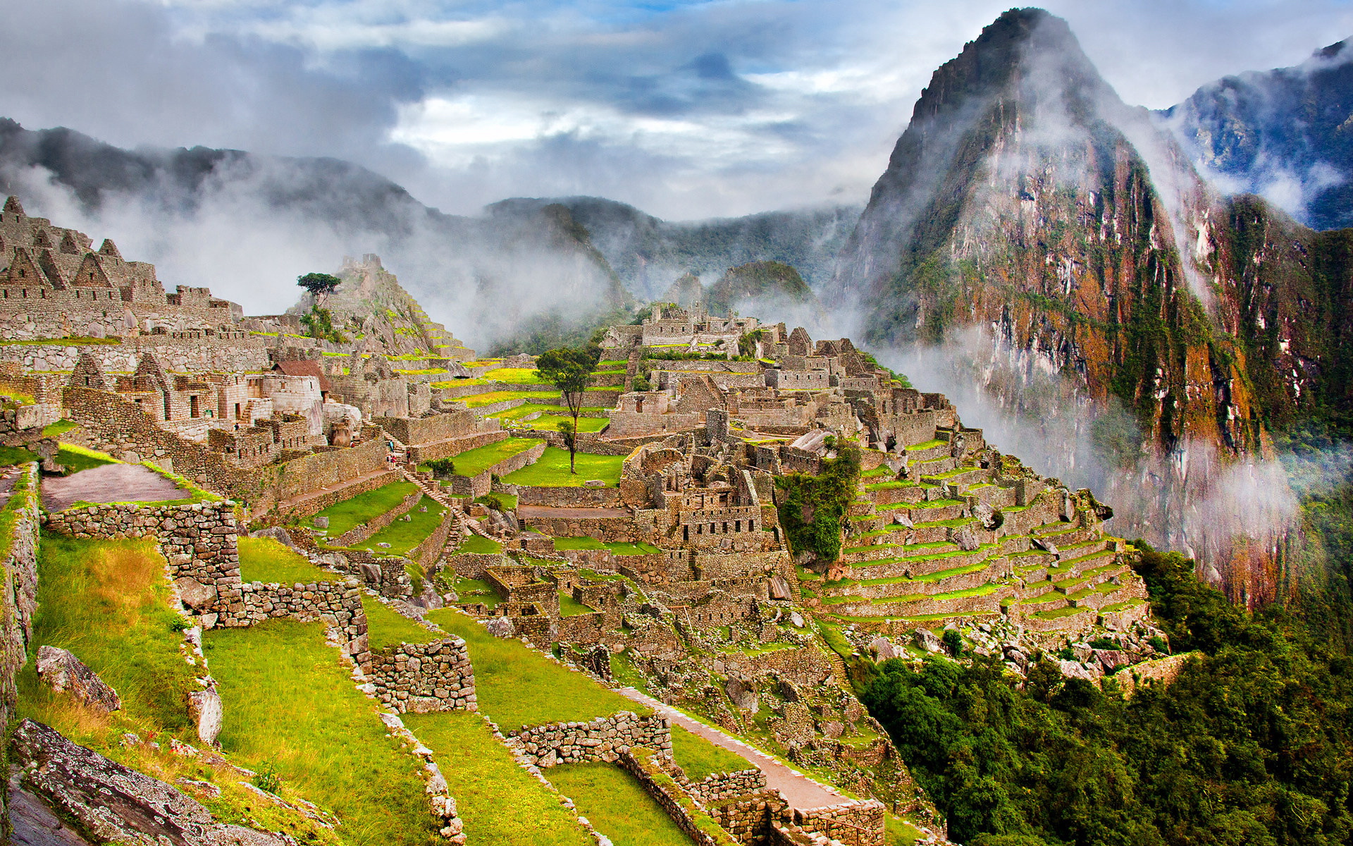  p>马丘比丘(西班牙语:machu picchu;英语:machu picchu),又译麻丘