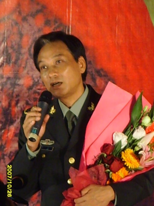  p data-id="gnsre3y6vq">金鑫,影视演员.