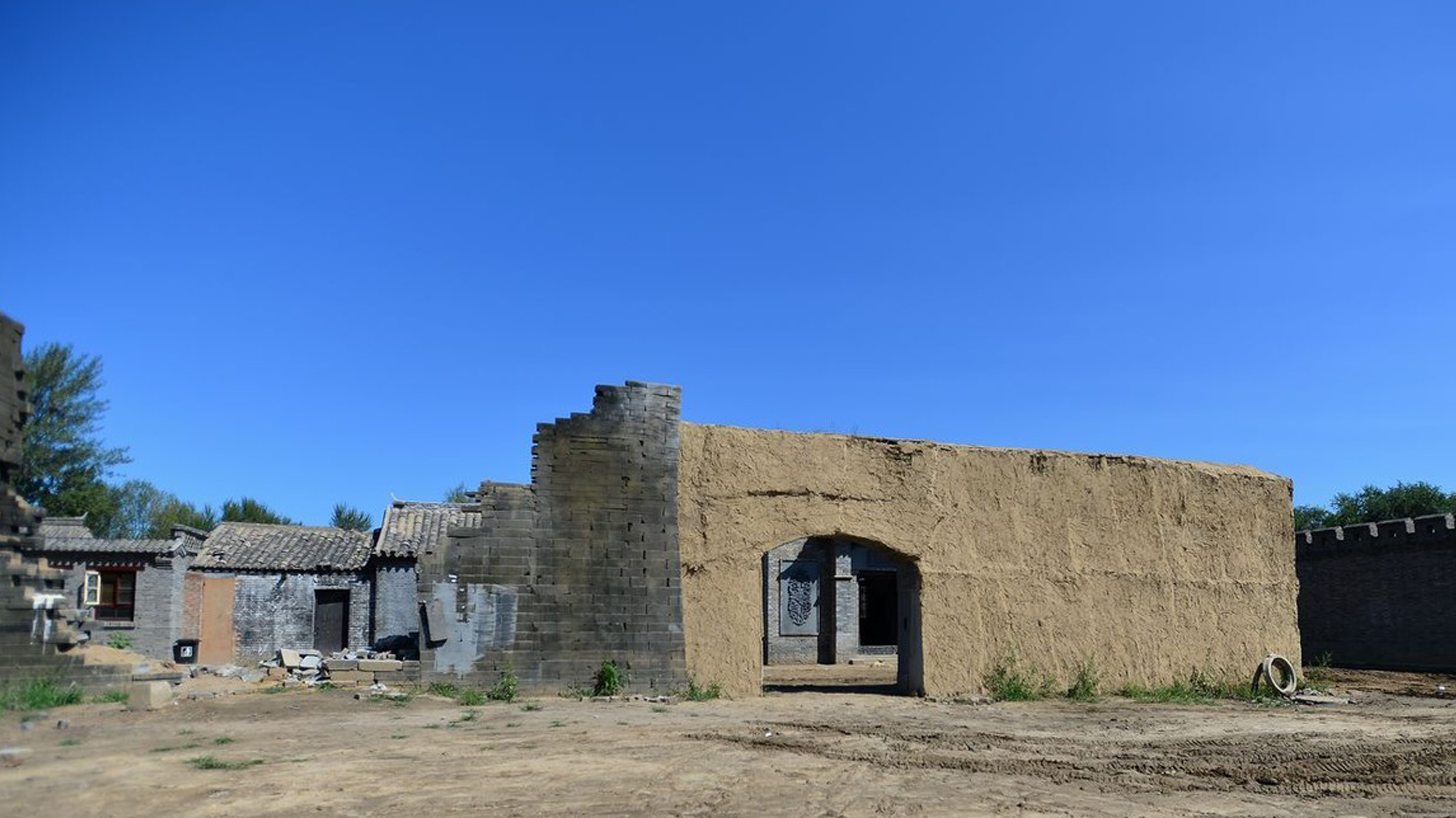  p>八一影视基地,位于北京市丰台区王佐镇,是以影视拍摄服务为主,兼具