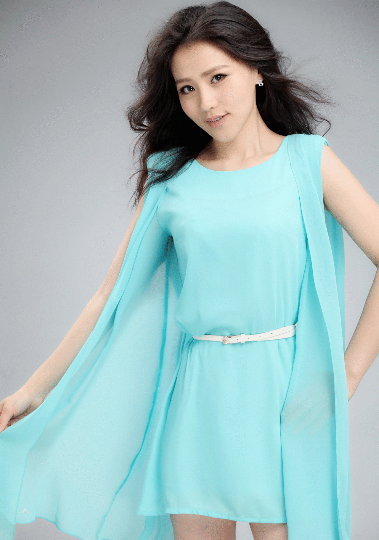  p>吴若曦,出生于吉林省长春市,毕业于 a target=