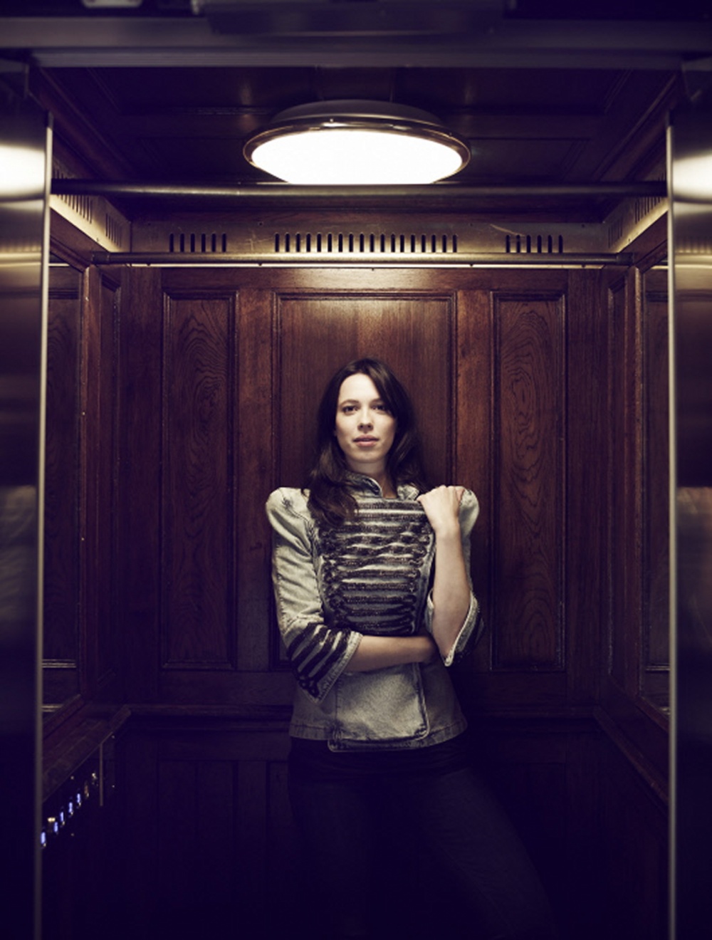  p>丽贝卡·豪尔(rebecca hall),1982年5月19日出生于英国伦敦,英国