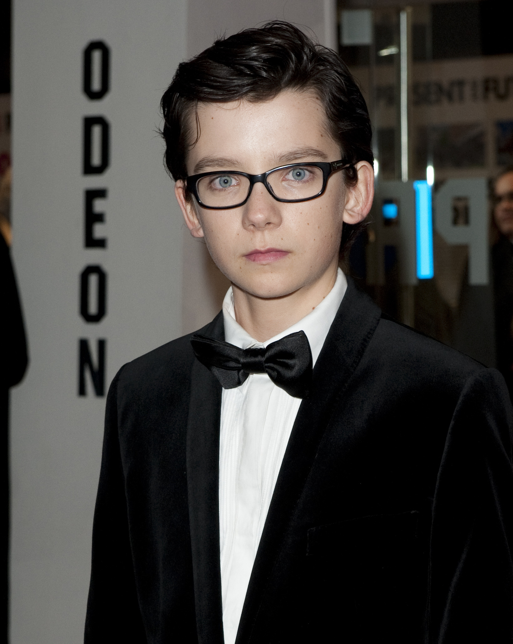  p>阿沙·巴特菲尔德(asa butterfield),1997年4月1日出生于英国伦敦
