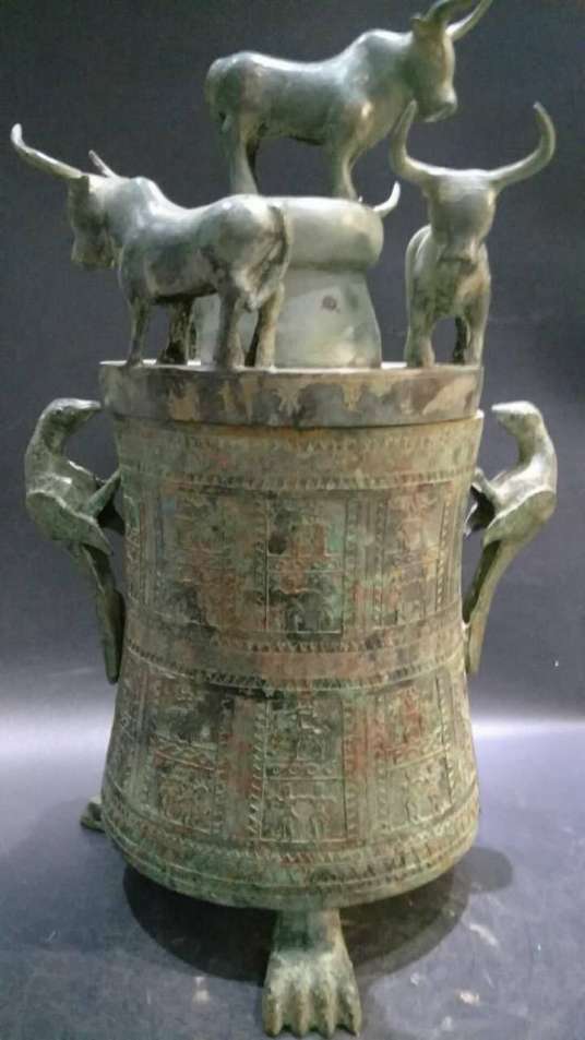 中国古美術 西漢 青銅器 鷹蓋人抱器 貯貝器 貝貨容器 儀礼器 貯蓄器 風水開運 贮贝器_百度百科