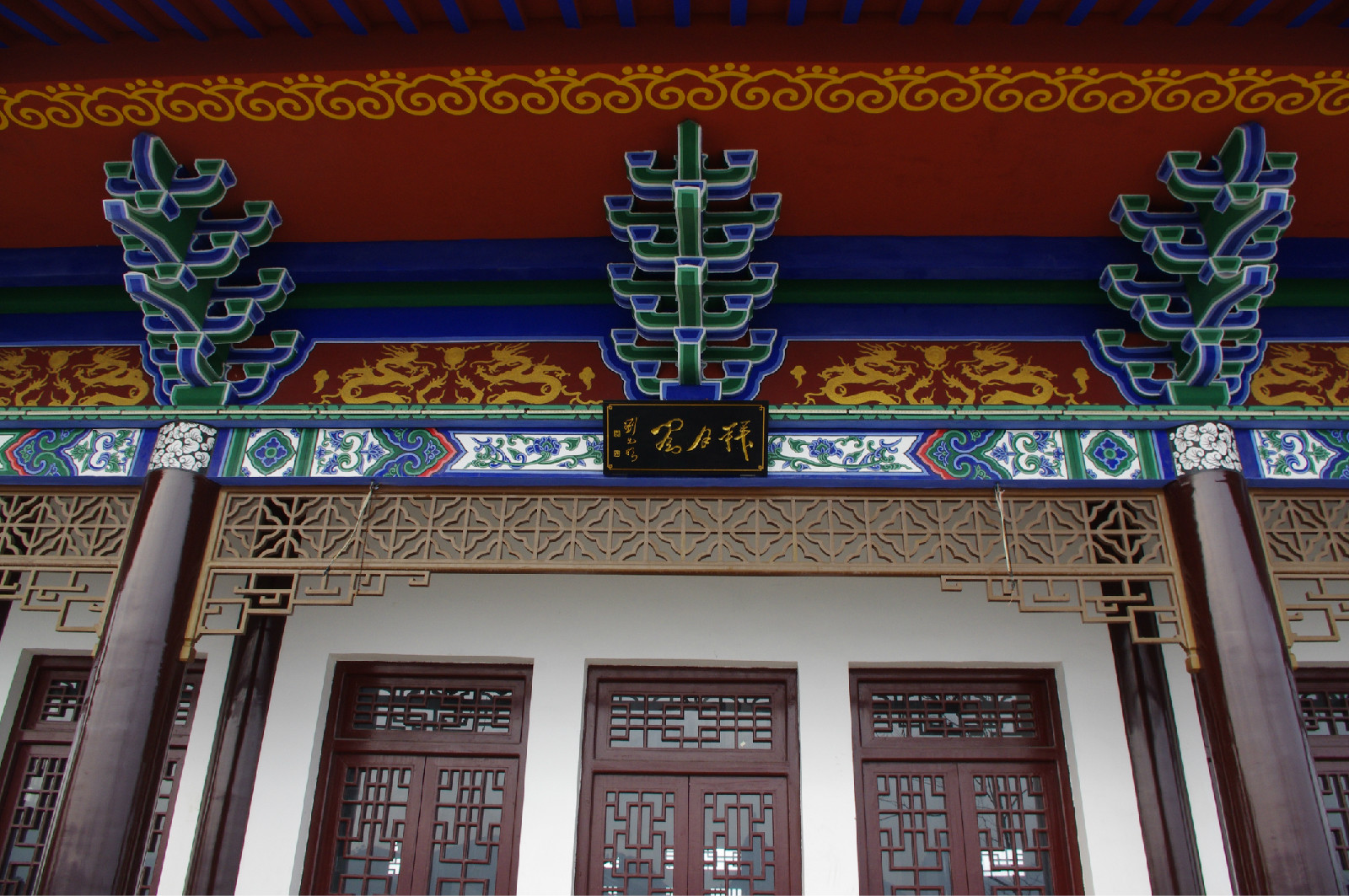  p data-id="syygpi85pfag">铜江公园位于广西南丹县中心城区,始建于