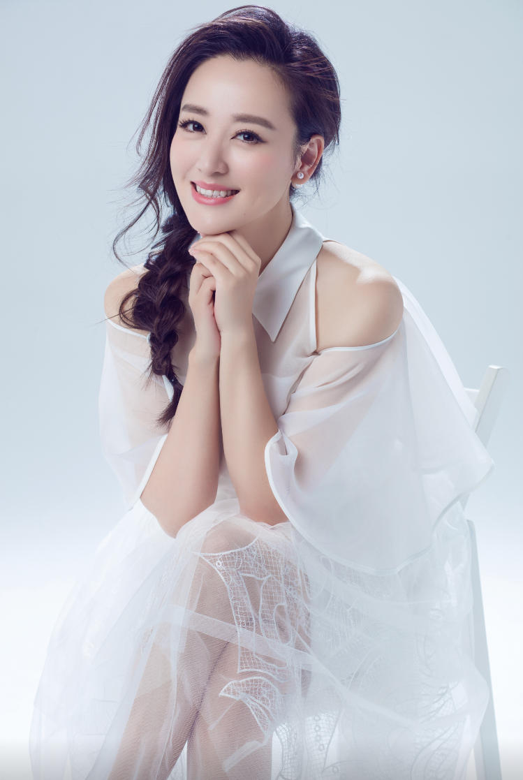  p>周旋又名(周咏旋),浙江杭州人, a target="_blank" href="/item