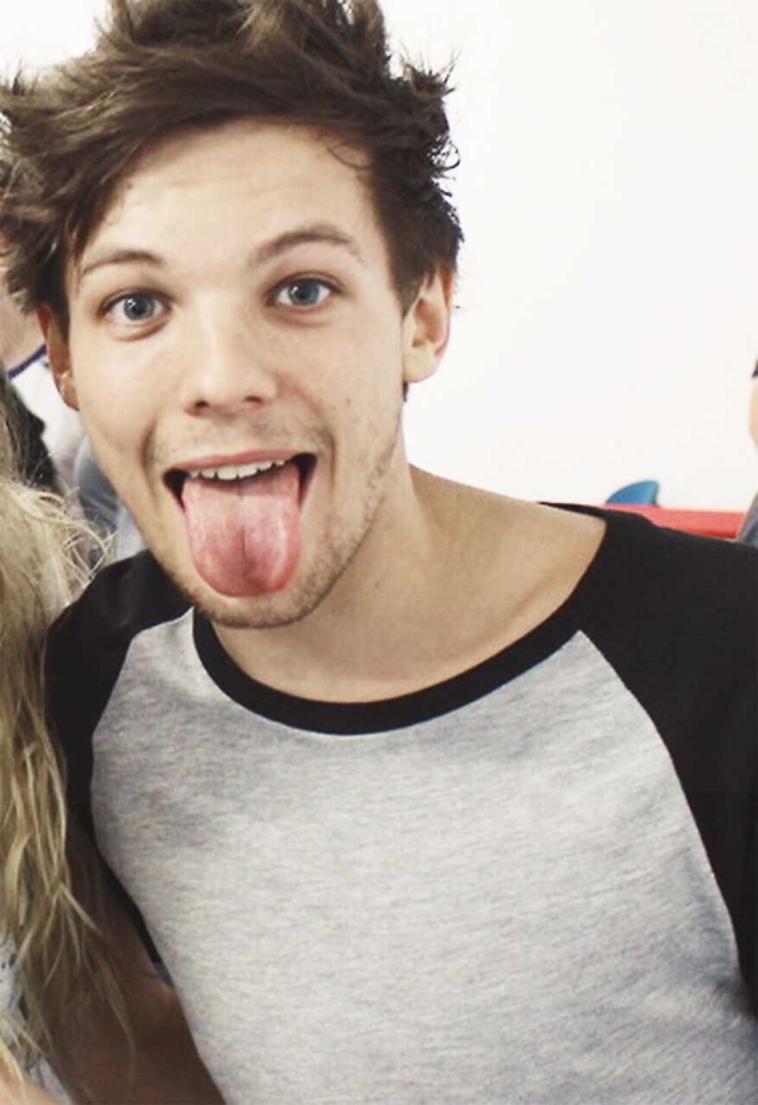  p>路易斯·汤姆林森(louis tomlinson),1991年12月24日出生于英国南