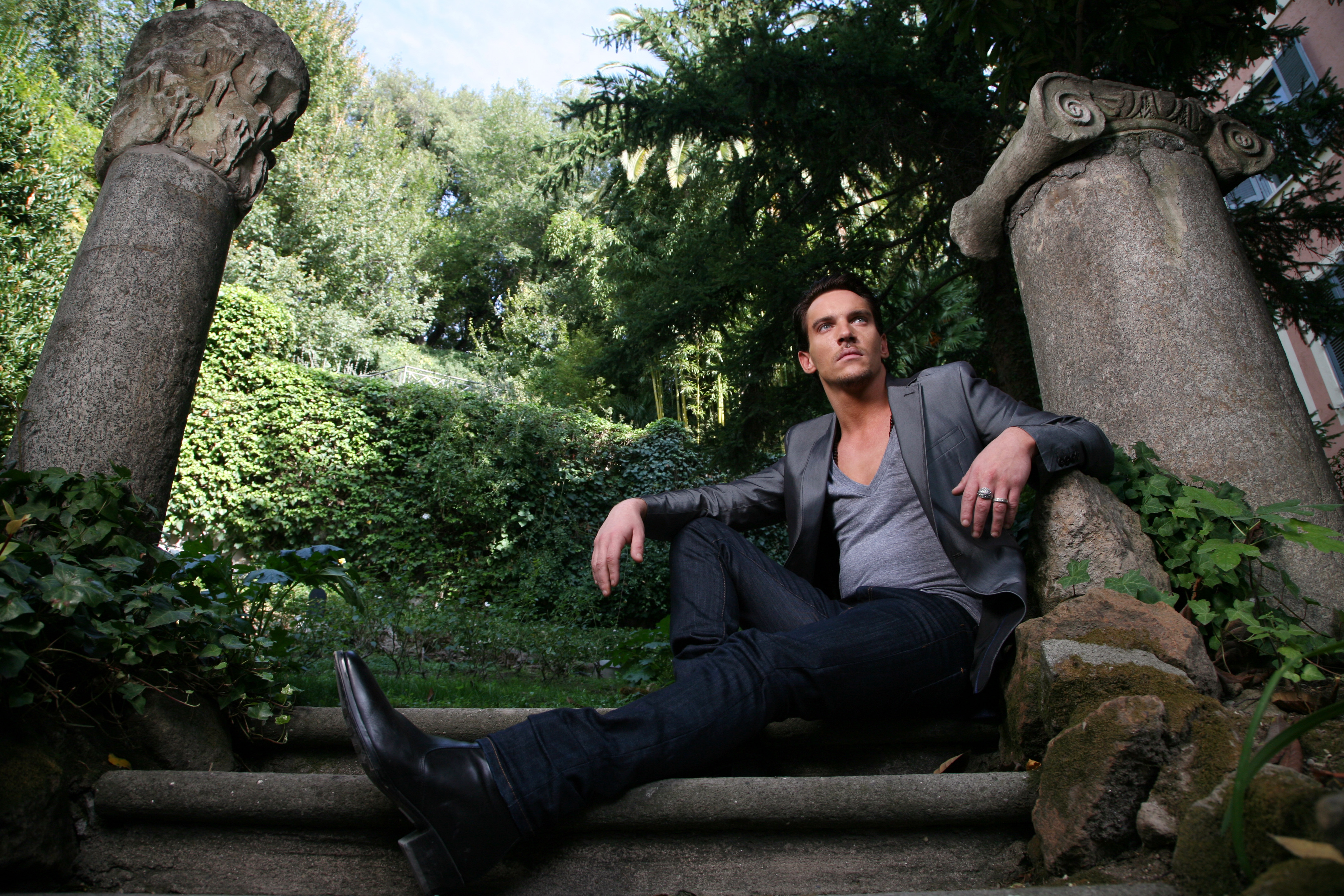 乔纳森·莱斯·梅耶斯