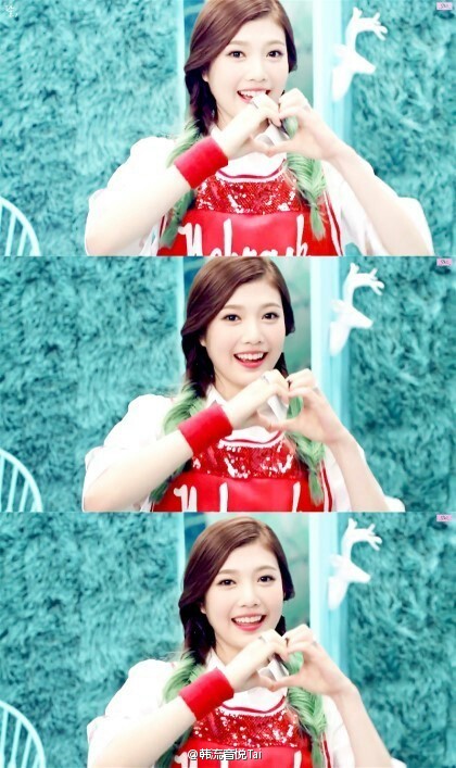  p>朴秀荣 i>(joy) /i>,1996年9月3日在韩国出生,韩国女歌手,女子演唱