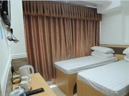  p data-id="gn5ddfx3hf">金岛旅馆位于香港,是家1星级酒店.