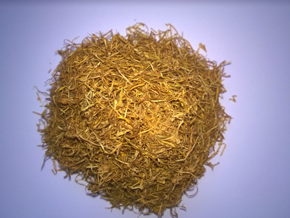  p>"孔塘烟"是一种黄烟,出产地位于广东省连州市龙坪镇孔塘管理区孔围