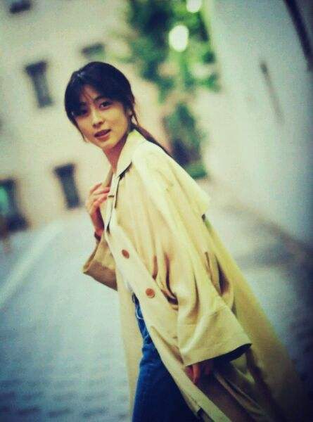  p>坂井泉水( i>sakai izumi /i>,1967年2月6日—2007年5月27日),原名