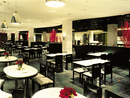  p>广州南美大酒店是以"水悦"为主题的休闲商务酒店,营业面积38000