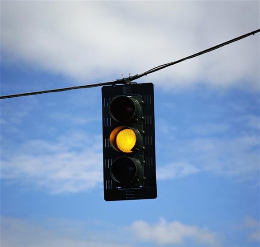 黄灯 交通灯中表示警示停意思的信号灯 百度百科