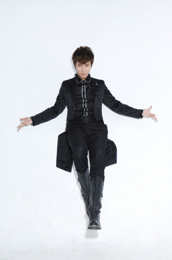  p>尹浩,著名 a target="_blank" href="/item/魔术师/2880292" data