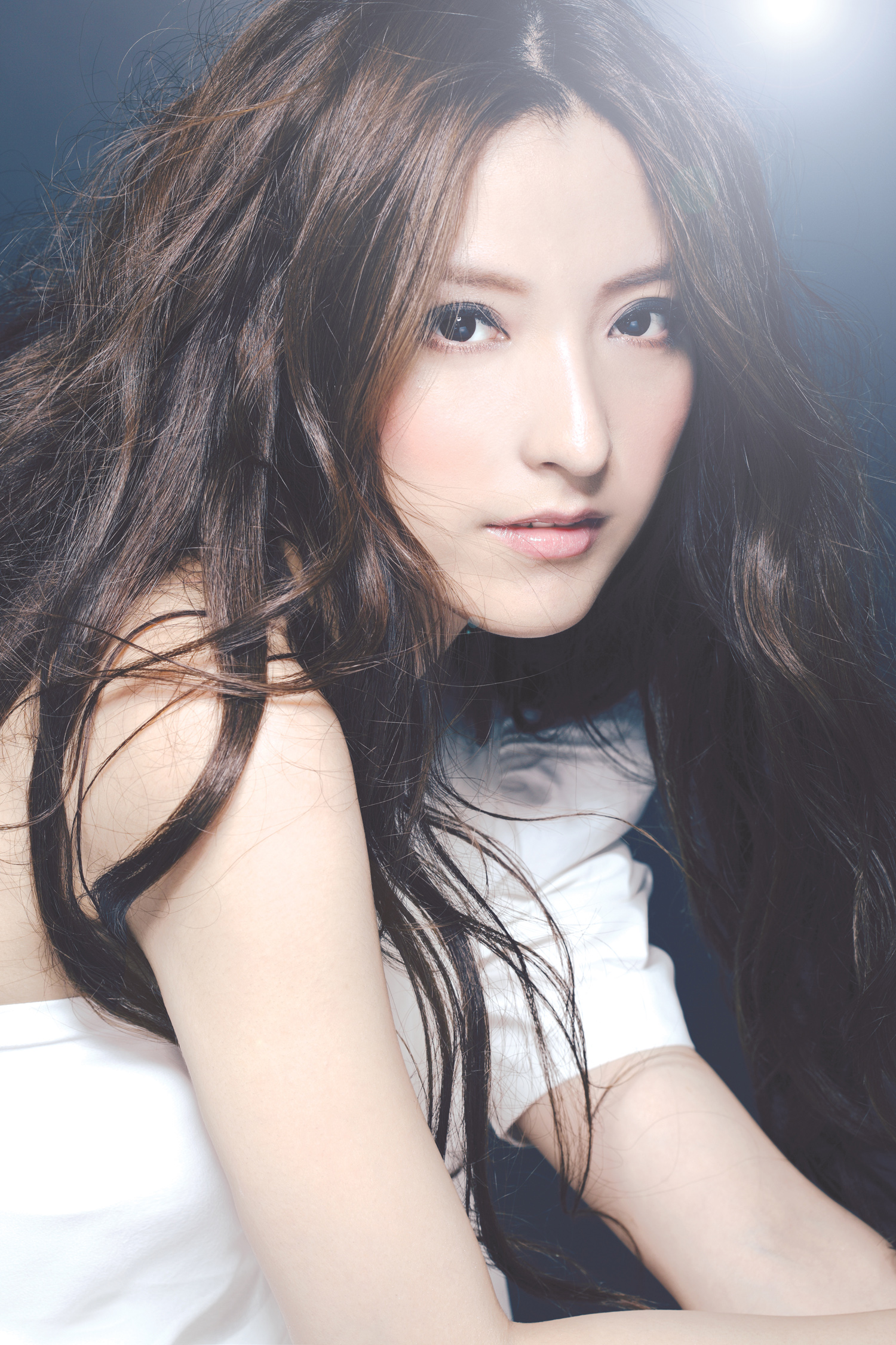  p>潘辰,1988年3月13日出生于上海市,中国内地流行女歌手,女演员.