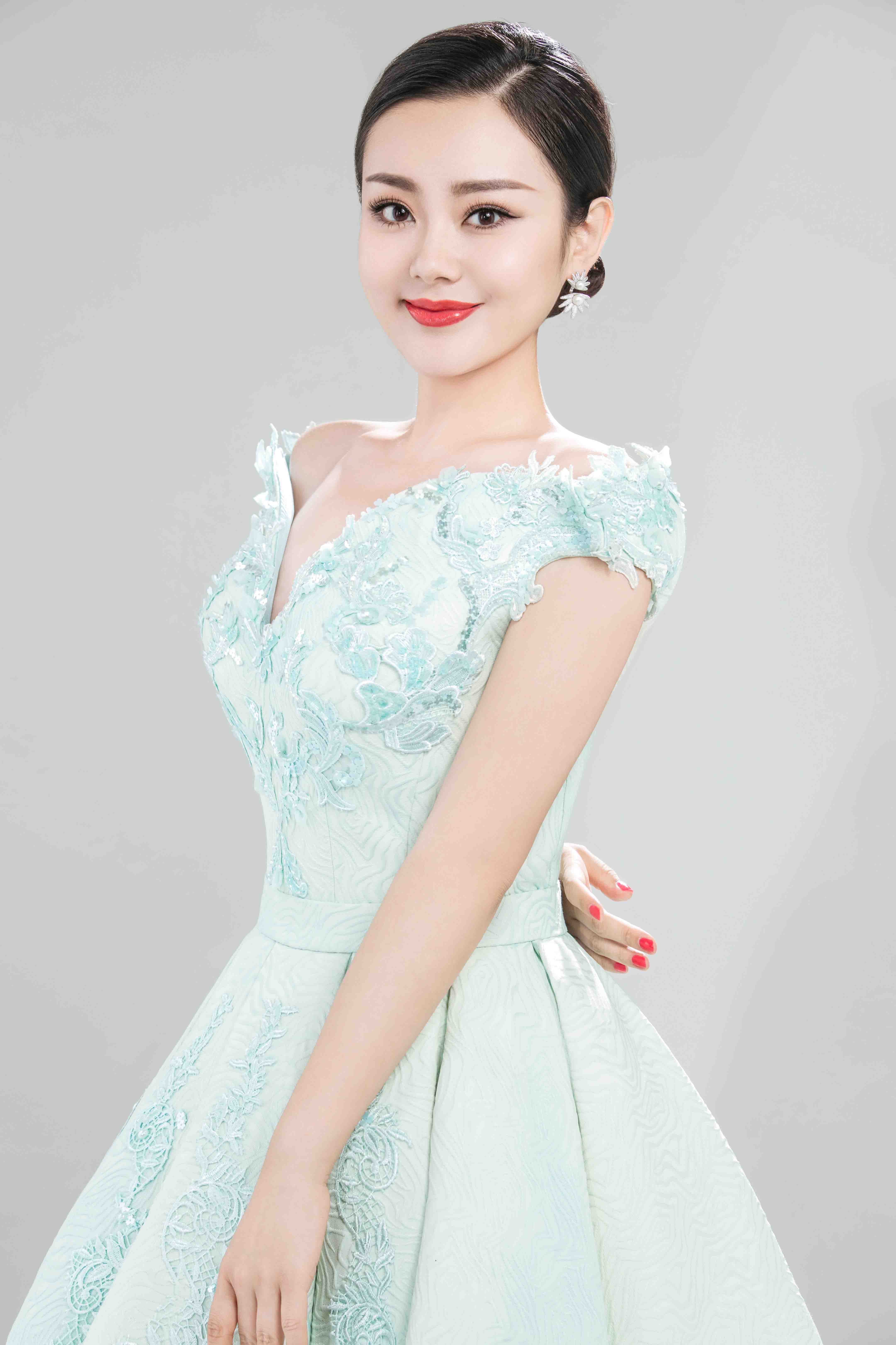  p>《东方之光》是2013年发行,金婷婷演唱的音乐单曲. /p>