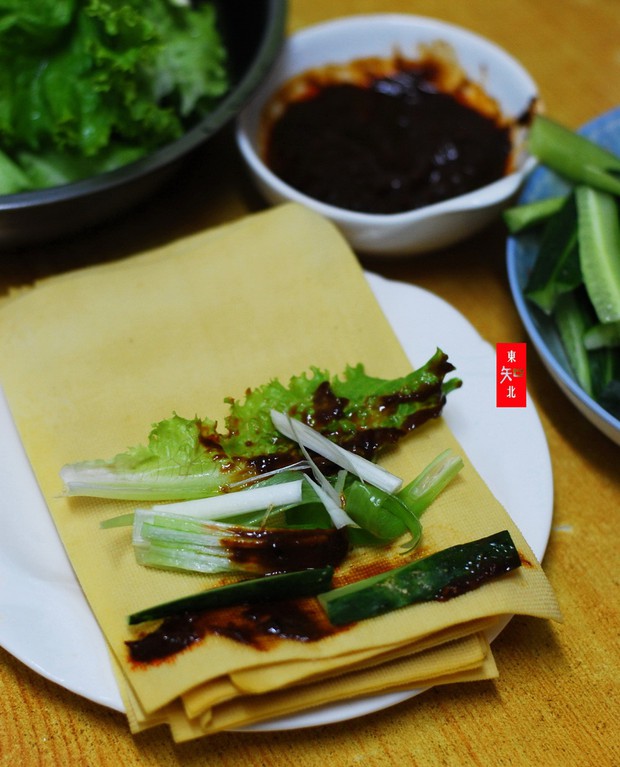 它既不同于南方出产的豆腐皮,千张儿,也不同于腐竹和豆腐干.