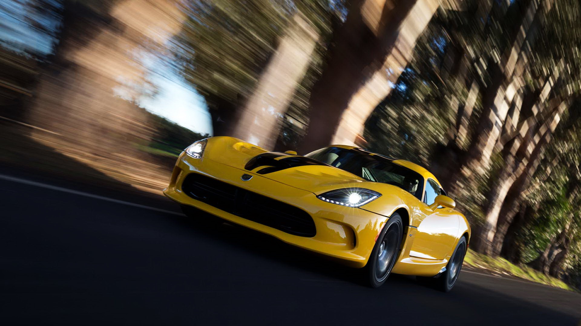  p>道奇蝰蛇(dodge viper)是 a target="_blank" href="/item