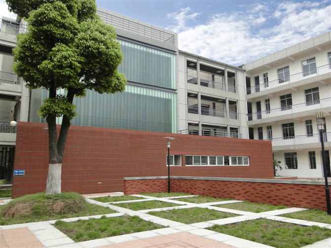 长江大学艺术学院