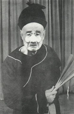 ">桂虎 /a>,曾用艺名小客串,小幼童,自大必,原籍中国河北省丰润县