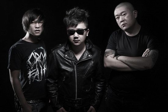 2005年casino demon乐队开始频繁出现在两个好朋友,老what a href="#"