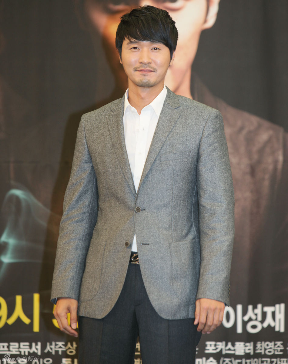  p>李成宰(         ,lee sung-jae),1970年8月23日出生于韩国,毕业于