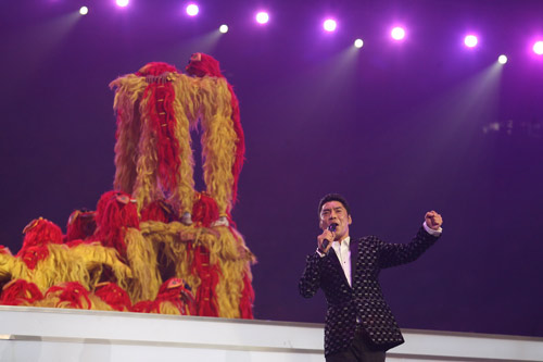  p>屠洪刚,1967年3月15日出生于北京,中国内地男歌手,演员,国家一级