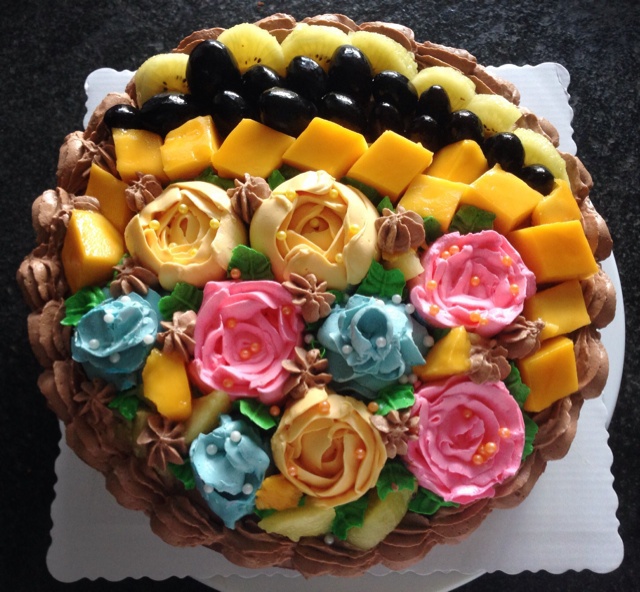 巧克力韩式水果蛋糕