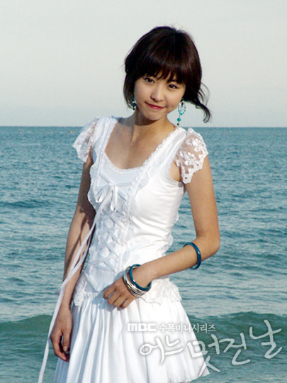  p>李沇熹(lee yeon hee),1988年2月26日出生于韩国,韩国女演员,模特.