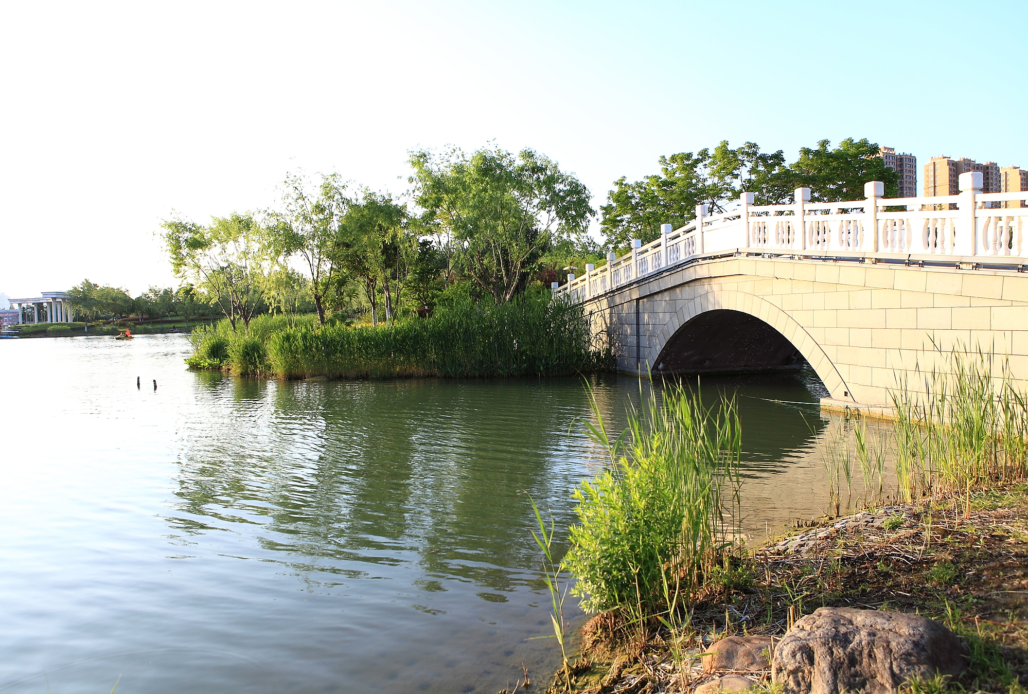  p> a href="#" data-lemmaid="5096789">盐城市 /a>盐渎公园位于盐城