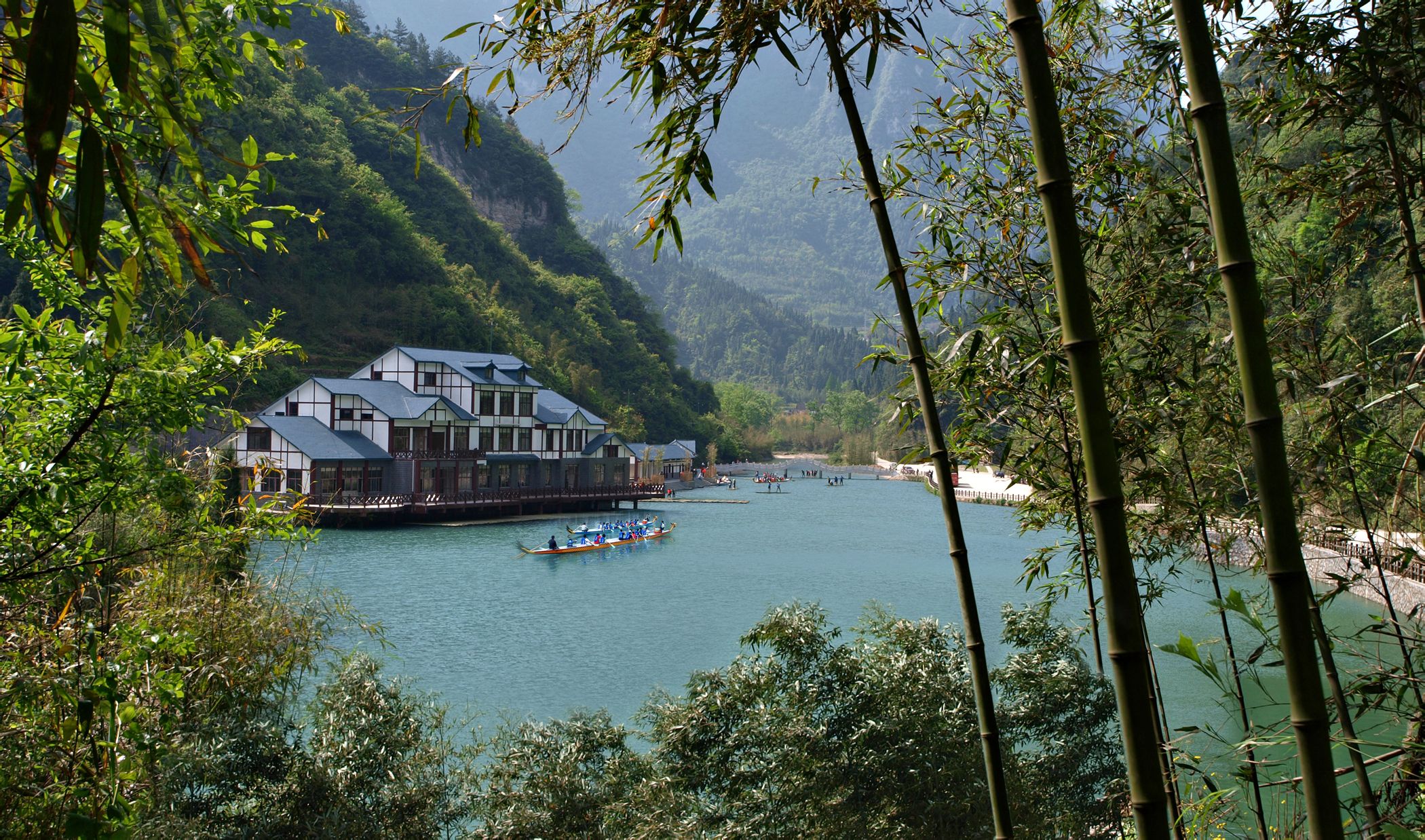  p>三峡竹海生态风景区又名泗溪生态旅游区,该景区位于 a href="#"