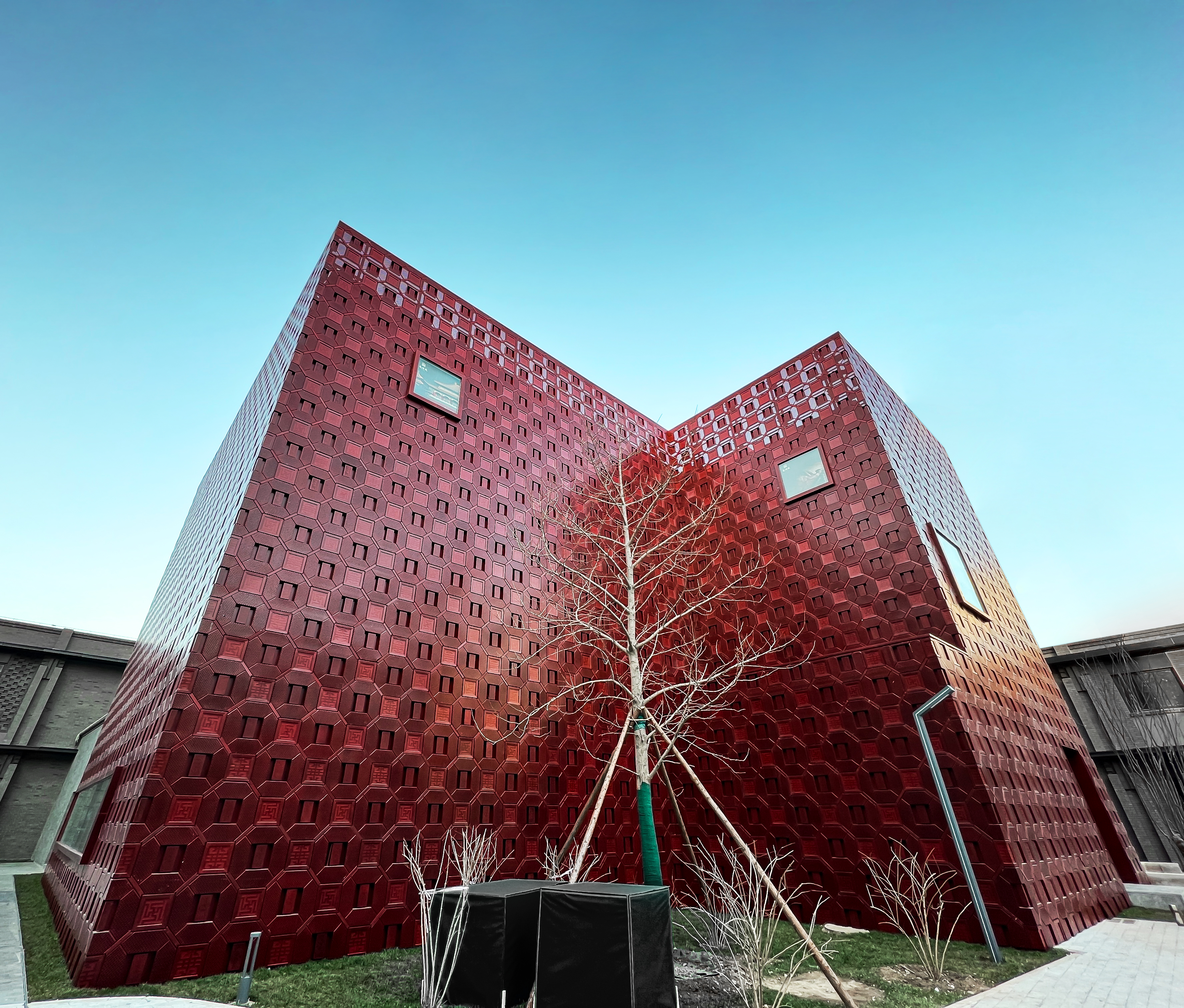 target="_blank" href="/item/北京市龙顺成中式家具有限公司