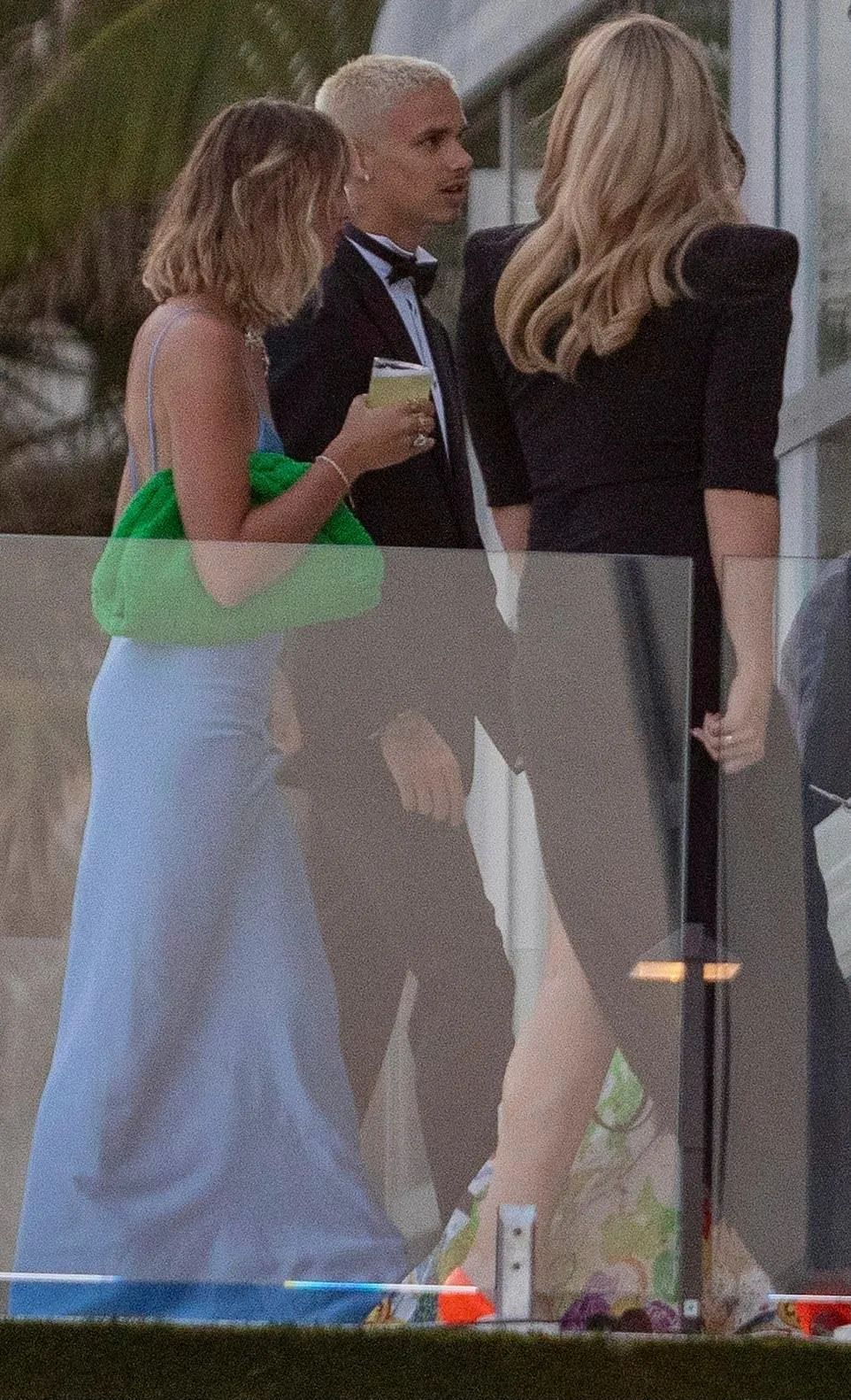 贝克汉姆大儿子今天结婚，在女方豪宅迎娶超级白富美_百科TA说