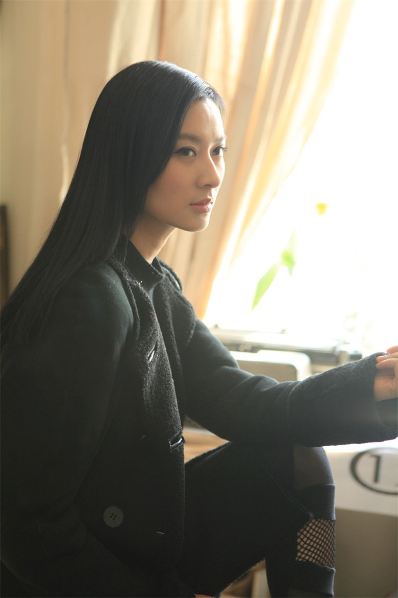 id="gnx8qs0nh8">杨亚,1987年7月17日出生于安徽省,中国内地女演员