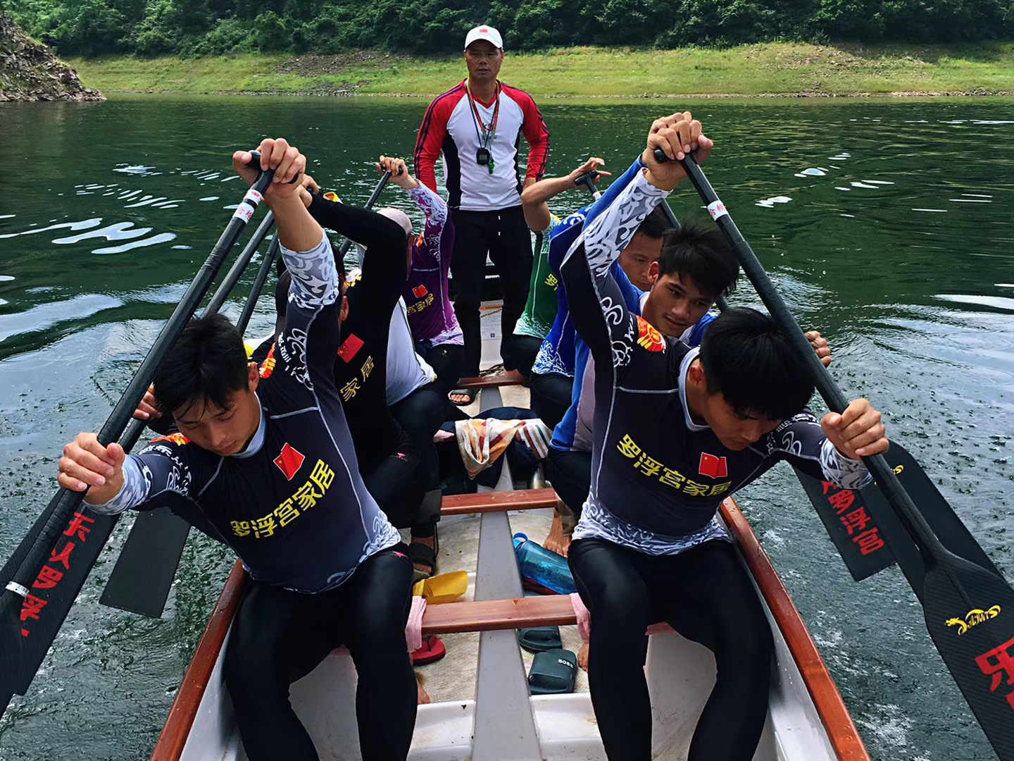  p data-id="gnvicvafp6">曾德林,中国男子龙舟运动员亚运会冠军.