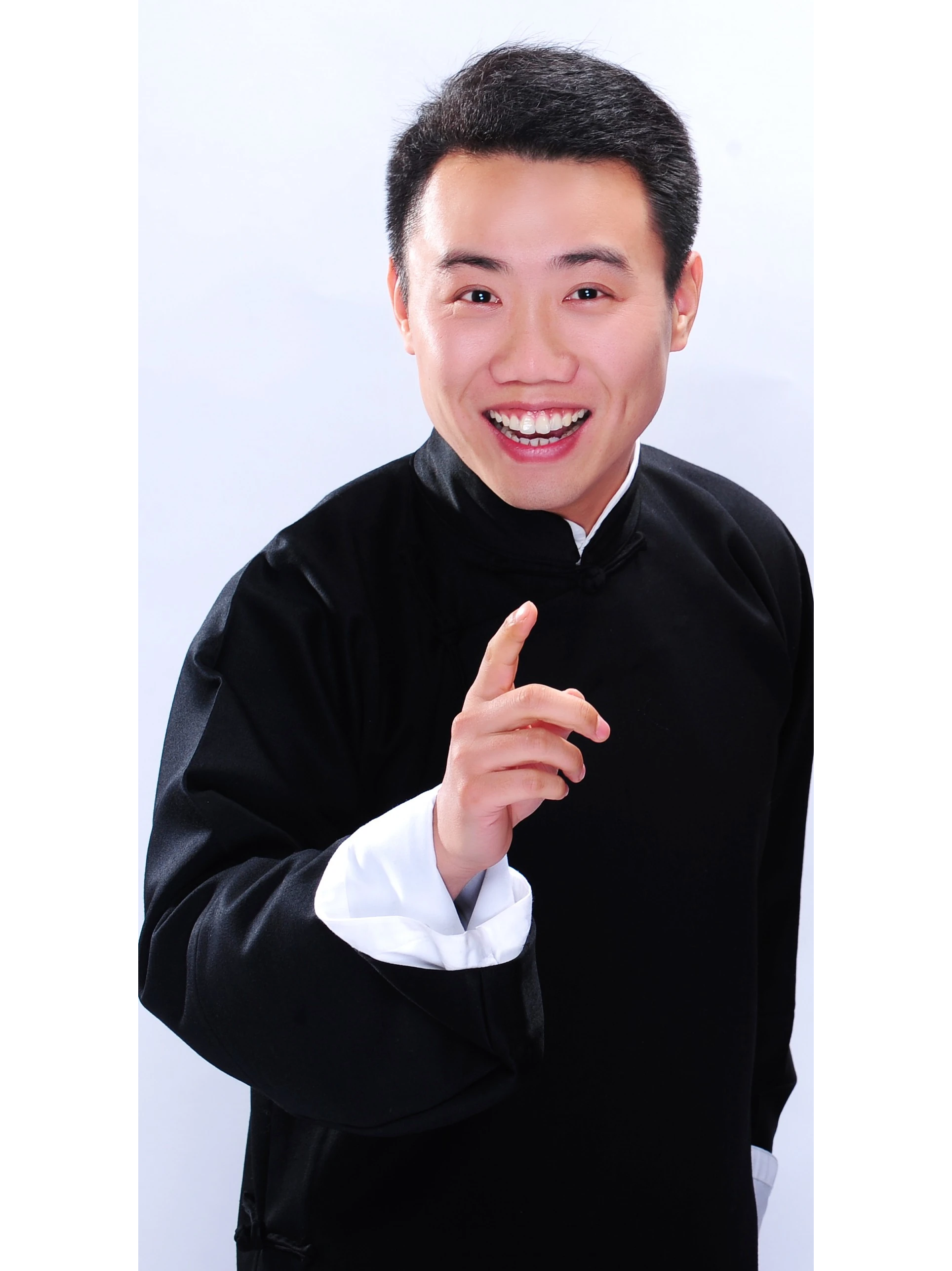 青年 a target="_blank" href="/item/相声演员/6228611" data-lemma