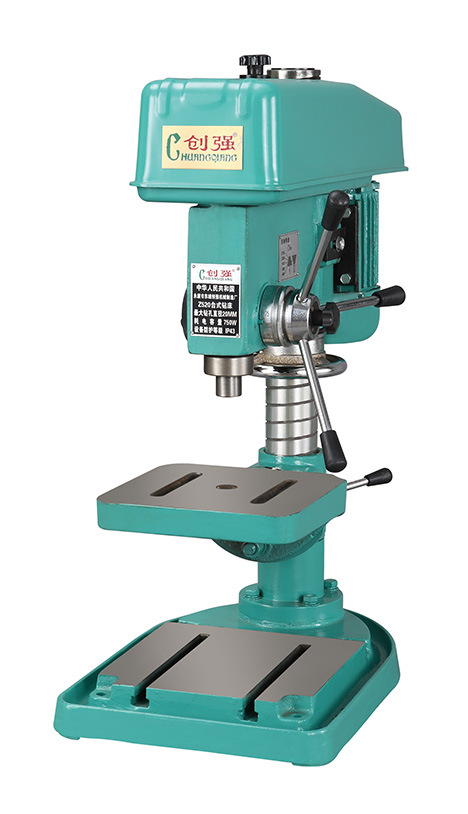  p>z525台钻可360度旋转,丝杠升降,在加工工件长度,宽度上都有所提高.