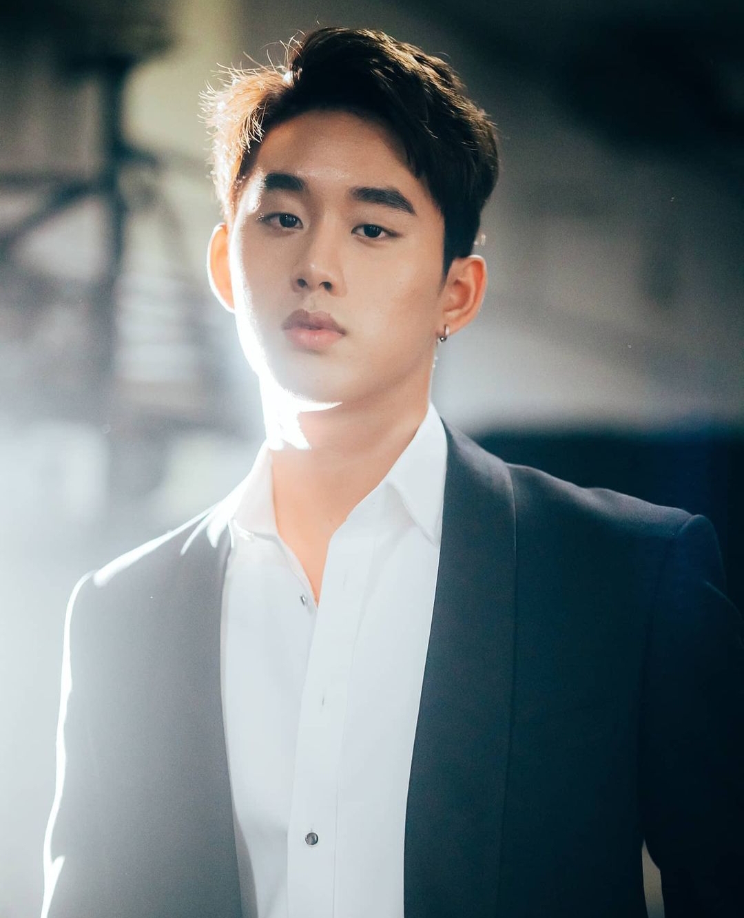 ="slfoyewtmtbu">拉维彭·颂沃纳翁(est),2001年5月19日出生于泰国 a