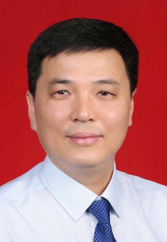 王云,男,汉族,1974