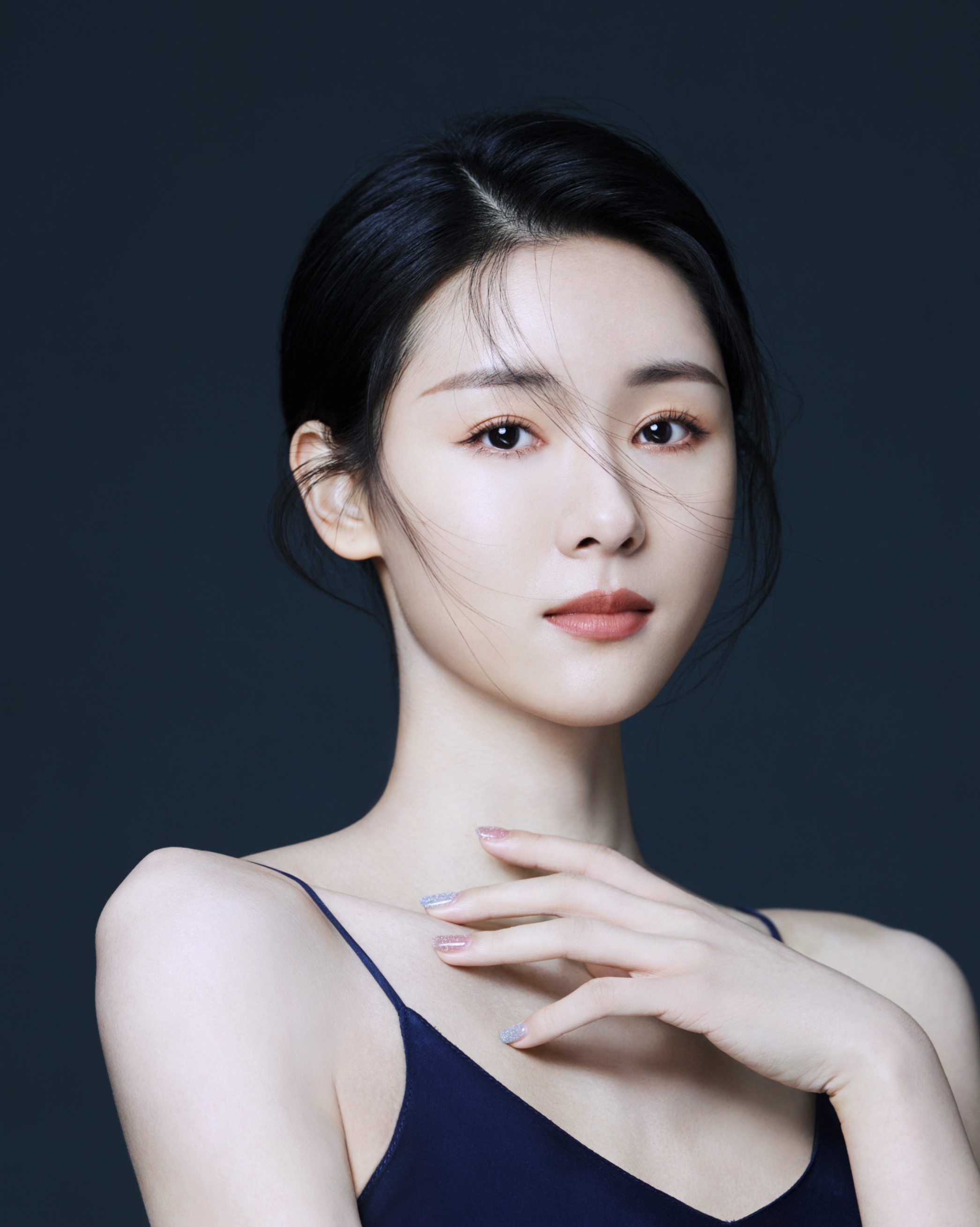  p data-id="gnbqlxeab7">黄家婧,1997年6月3日出生于湖北省荆门市 a