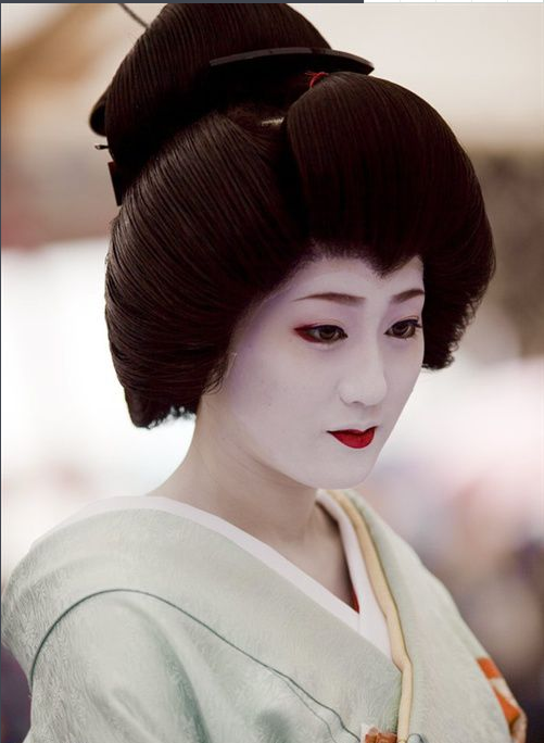  p data-id="gnsz50ymai">艺妓,是日本一种专业阶层的女性表演者.