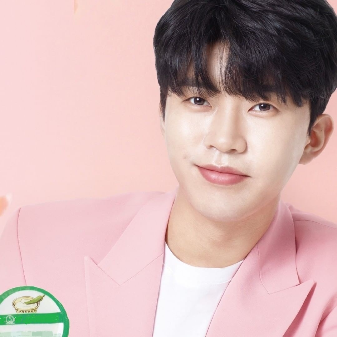  p>林英雄(         ),1991年6月16日出生于